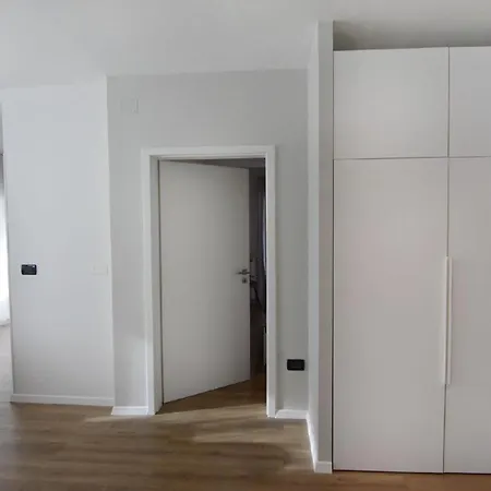 Komfortable In Valica Mit Grossem Garten Apartment